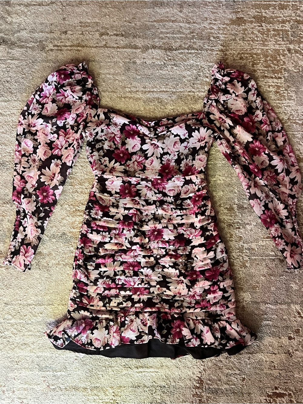 Astr The Label Black Floral Puff-Sleeve Ruched Mini with Pink Blossoms